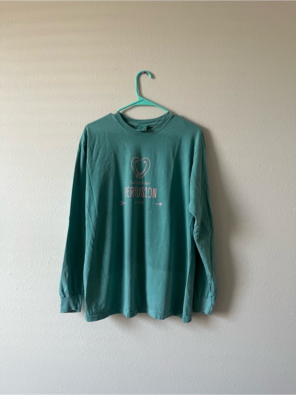 Comfort Colors Teal Graphic Long Sleeve Tee with Pink Heart Medium